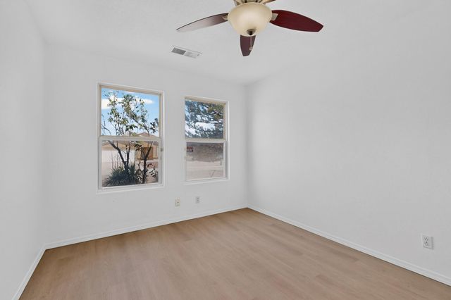 4982 Dream Dancer Drive NE, Rio Rancho, NM 87144