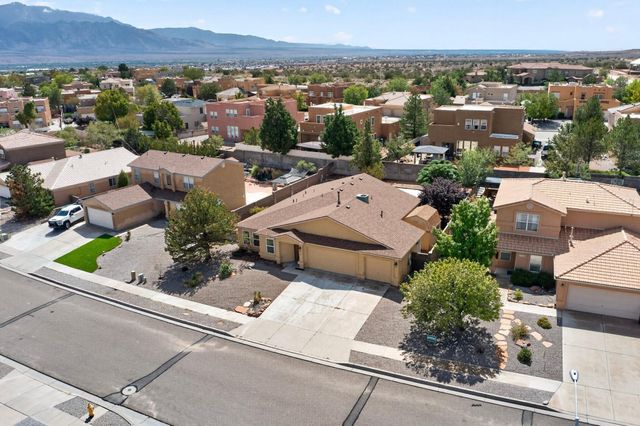 4982 Dream Dancer Drive NE, Rio Rancho, NM 87144