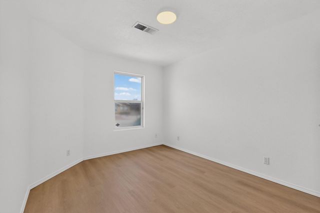 4982 Dream Dancer Drive NE, Rio Rancho, NM 87144
