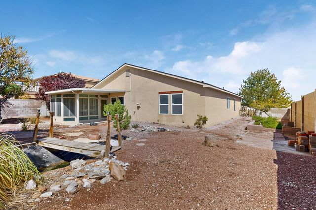 4982 Dream Dancer Drive NE, Rio Rancho, NM 87144