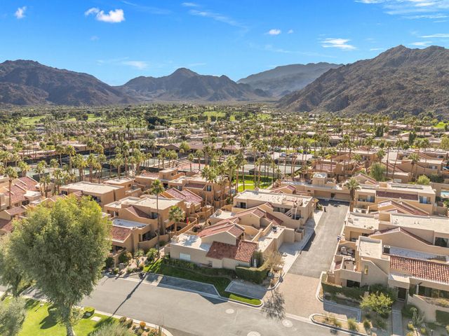 73437 Foxtail Lane, Palm Desert, CA 92260