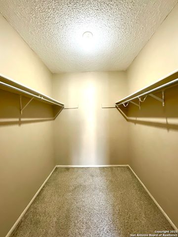 3843 Barrington St Apt 253N, San Antonio, TX 78217