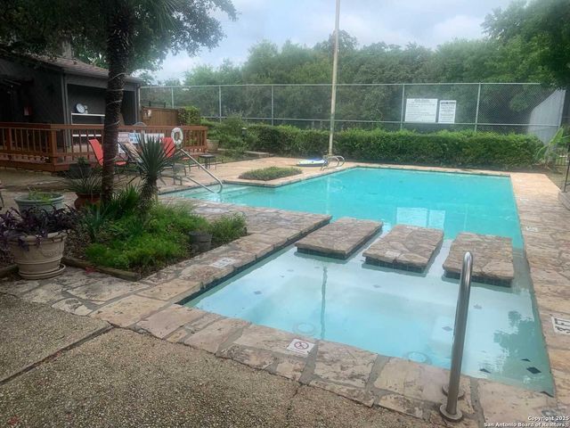 3843 Barrington St Apt 253N, San Antonio, TX 78217