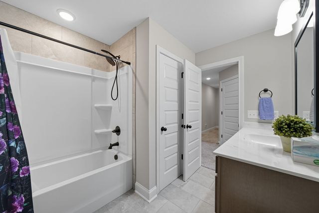 1141 Tybee Dr, Clarksville, TN 37042