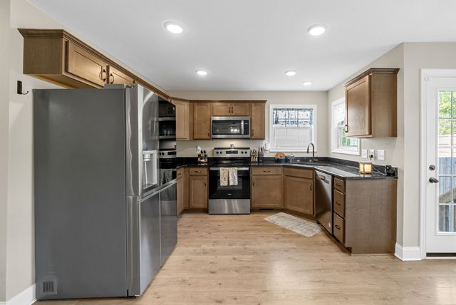 1141 Tybee Dr, Clarksville, TN 37042