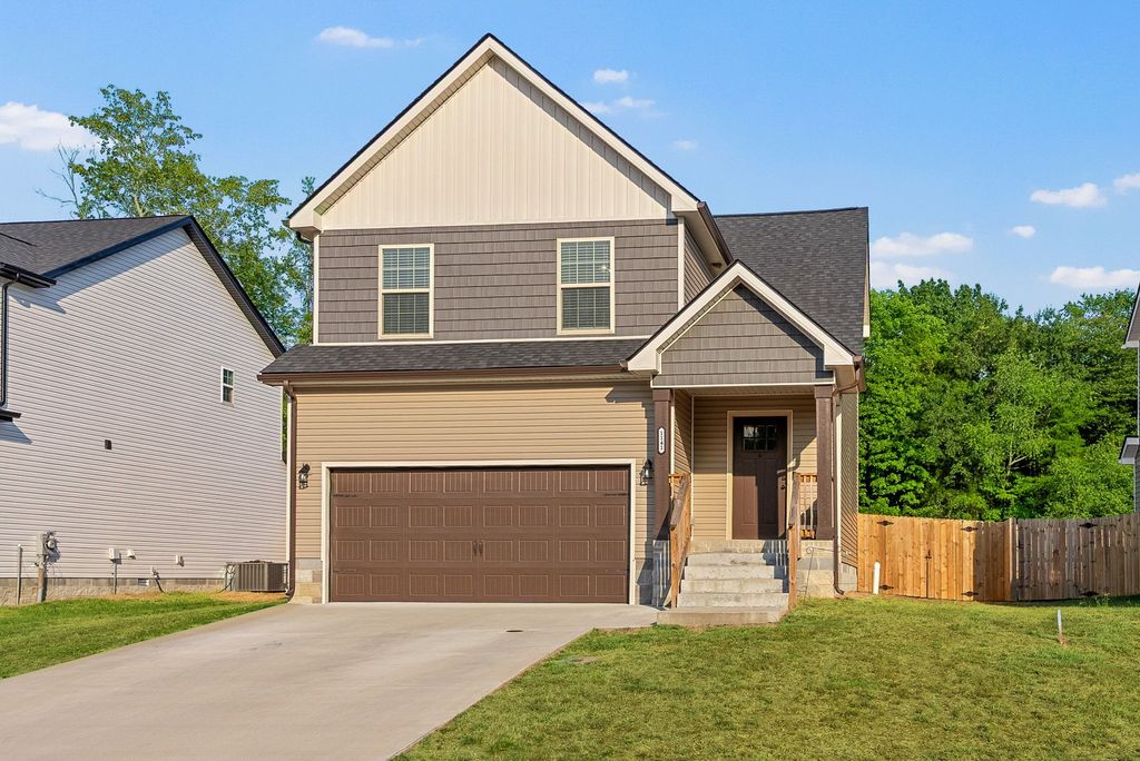 1141 Tybee Dr, Clarksville, TN 37042