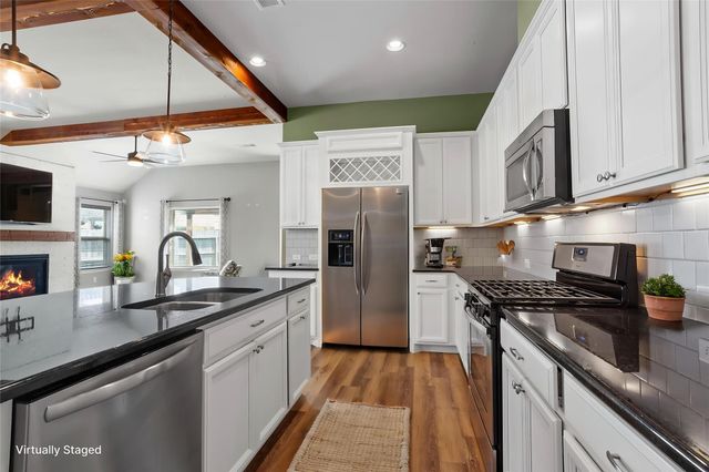 739 Mayhill Ridge Lane, League City, TX 77573