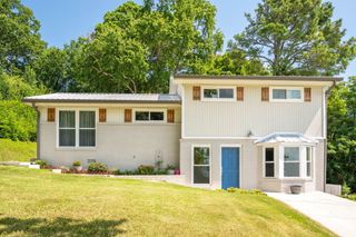 235 W Lewis Street, Rossville, GA 30741