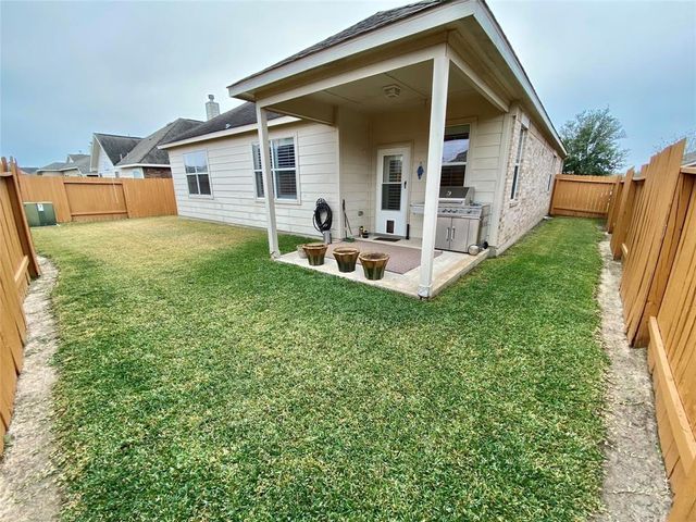 17518 Stamford Oaks Drive, Tomball, TX 77377