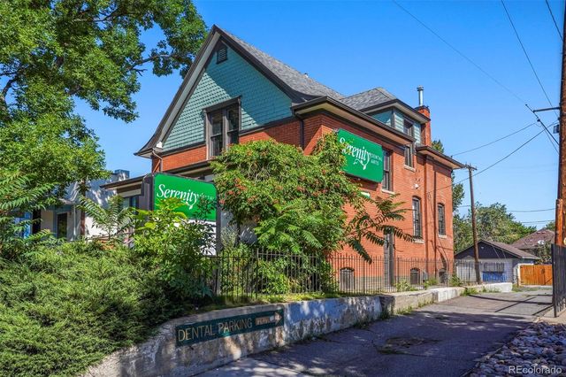 3025 W 38 Avenue, Denver, CO 80211