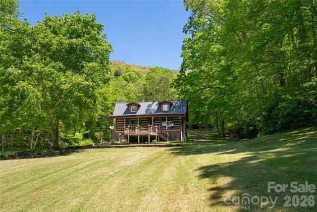 224 Seasons Drive, Clyde, NC 28721