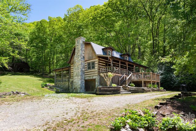 224 Seasons Drive, Clyde, NC 28721