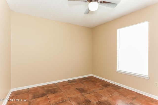 5054 KNIGHTSBRIDGE Circle N, Jacksonville, FL 32244