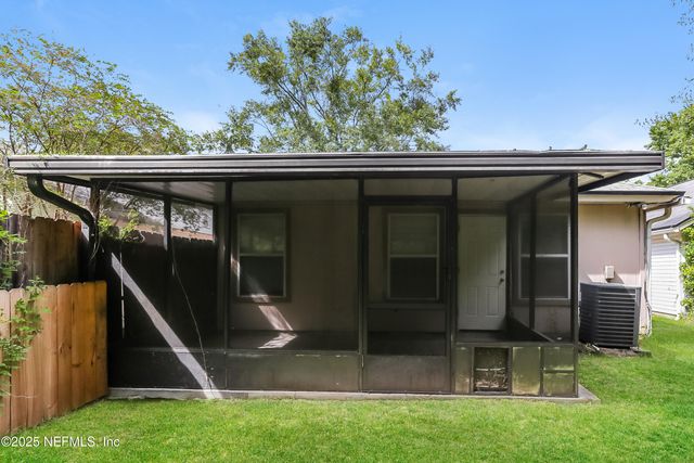 5054 KNIGHTSBRIDGE Circle N, Jacksonville, FL 32244