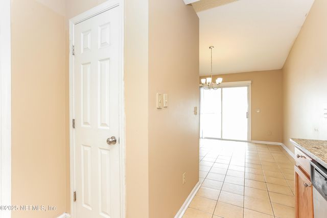 5054 KNIGHTSBRIDGE Circle N, Jacksonville, FL 32244