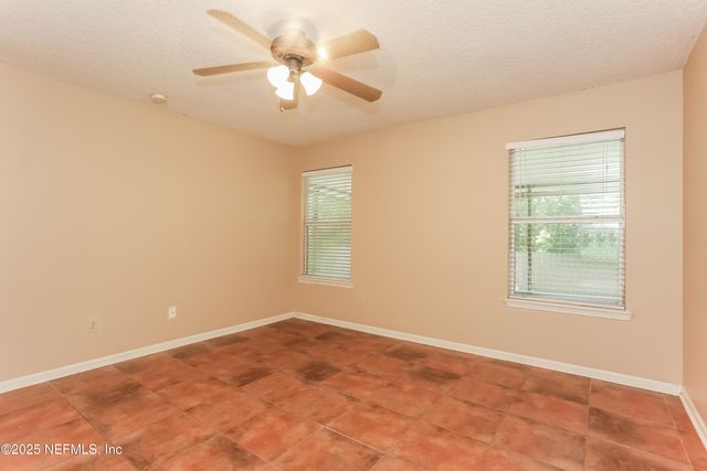 5054 KNIGHTSBRIDGE Circle N, Jacksonville, FL 32244