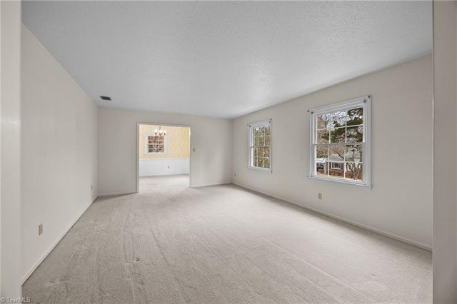 1045 S Magnolia Street, Mooresville, NC 28115