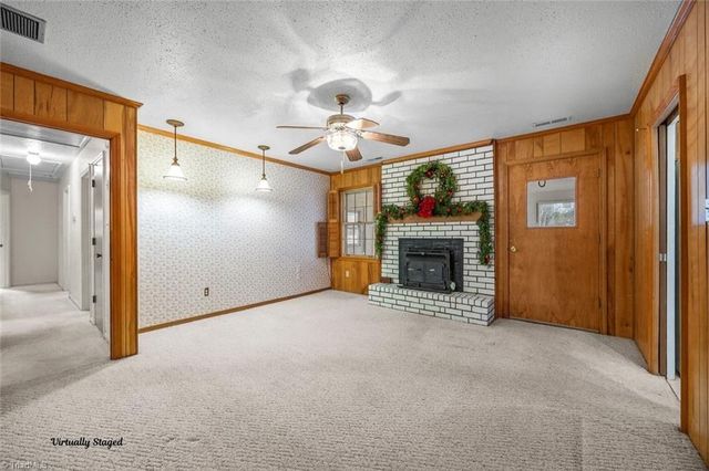 1045 S Magnolia Street, Mooresville, NC 28115