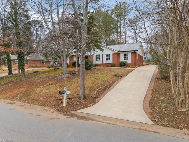 1045 S Magnolia Street, Mooresville, NC 28115