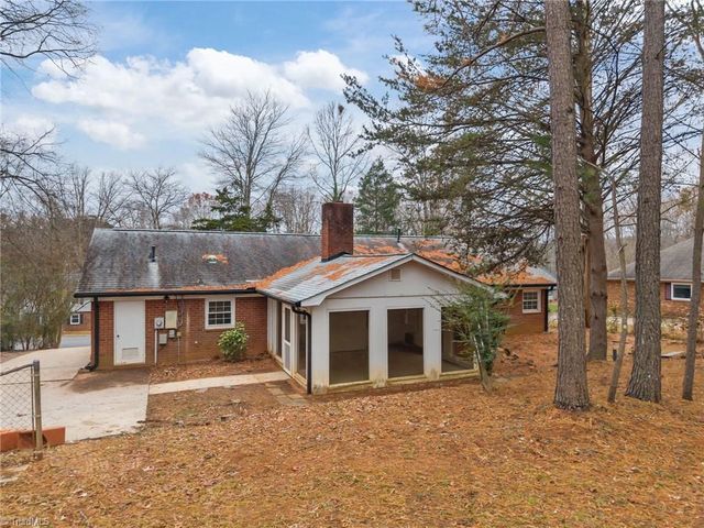 1045 S Magnolia Street, Mooresville, NC 28115