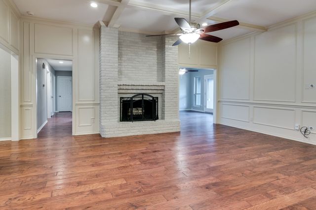 2328 Stonegate Drive N, Bedford, TX 76021