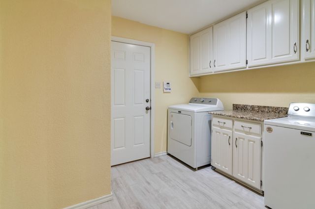 2328 Stonegate Drive N, Bedford, TX 76021