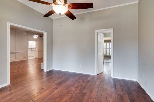 2328 Stonegate Drive N, Bedford, TX 76021