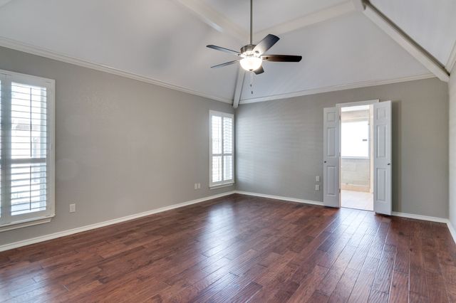 2328 Stonegate Drive N, Bedford, TX 76021