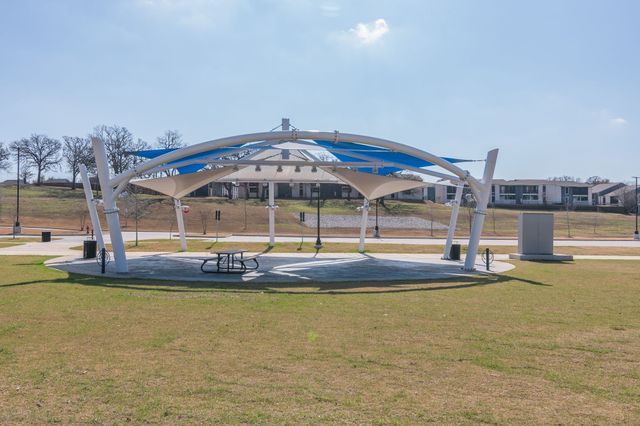 2328 Stonegate Drive N, Bedford, TX 76021