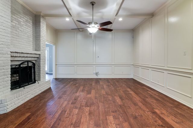 2328 Stonegate Drive N, Bedford, TX 76021