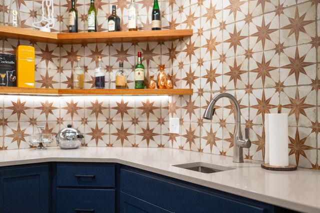 2010 E OVERBLUFF Ct, Spokane, WA 99203