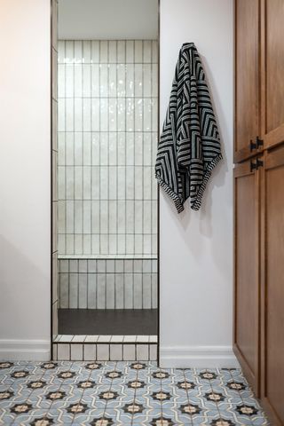 2010 E OVERBLUFF Ct, Spokane, WA 99203