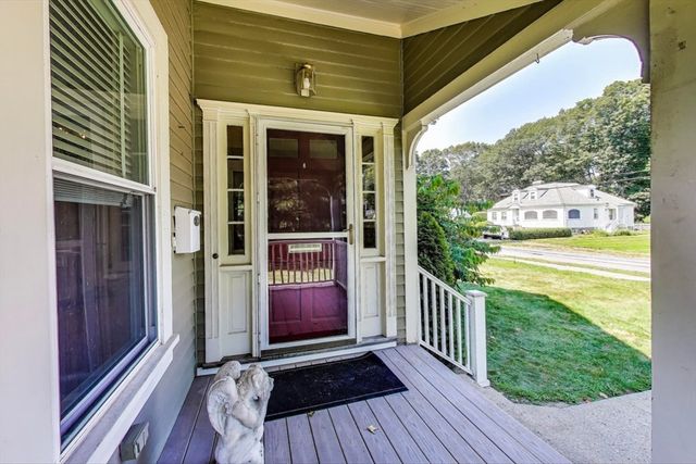 2 Elm St 1, Wellesley, MA 02481