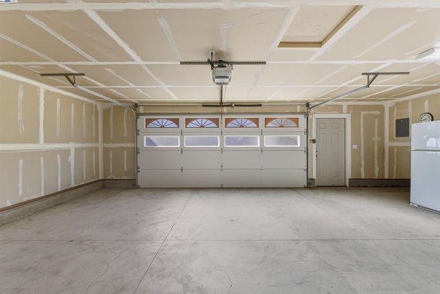 874 52Nd St, Oakland, CA 94608