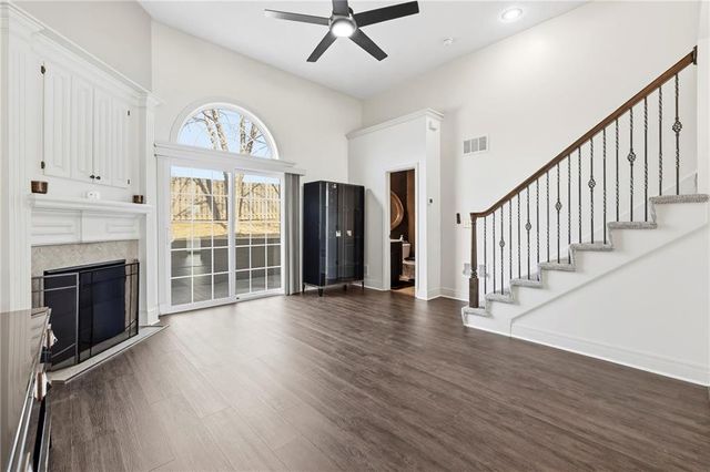 15832 W 61ST Street, Shawnee, KS 66217