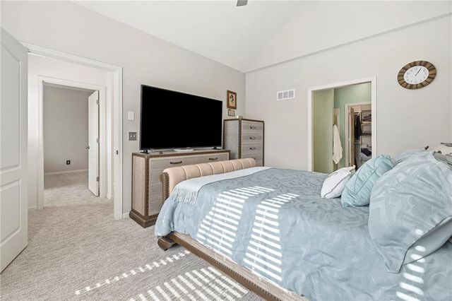 15832 W 61ST Street, Shawnee, KS 66217