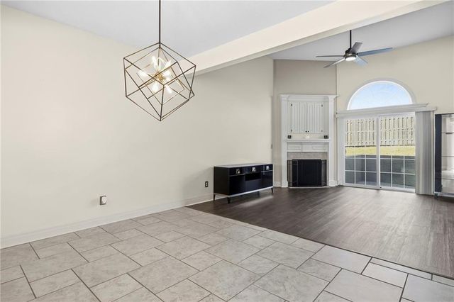 15832 W 61ST Street, Shawnee, KS 66217