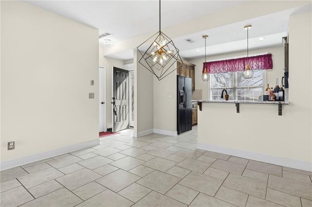 15832 W 61ST Street, Shawnee, KS 66217