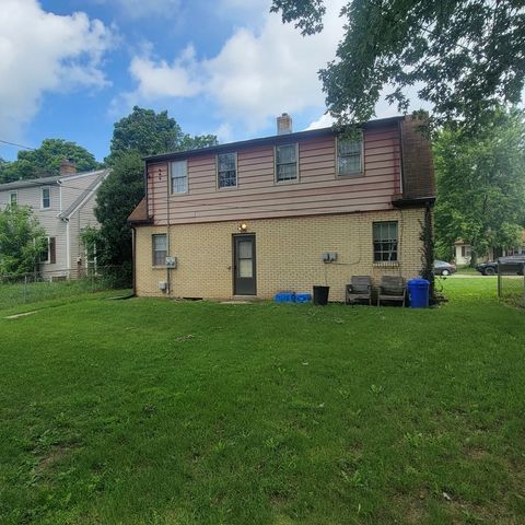 3024 LAWNDALE Avenue, Rockford, IL 61101