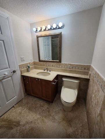 322 Madeira Ave 503, Coral Gables, FL 33134