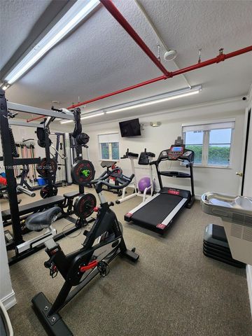 322 Madeira Ave 503, Coral Gables, FL 33134