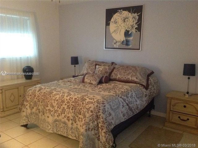 5111 W Oakland Park Boulevard 305, Lauderdale Lakes, FL 33313
