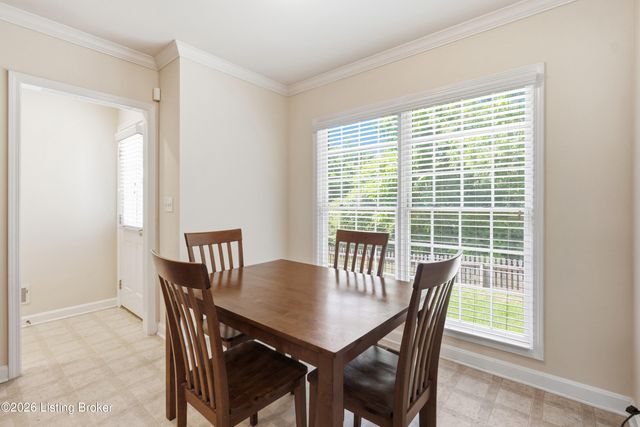 3622 Stonyrun Dr, Louisville, KY 40220