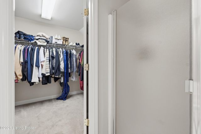 3622 Stonyrun Dr, Louisville, KY 40220