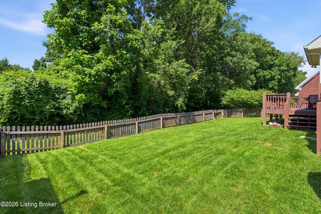 3622 Stonyrun Dr, Louisville, KY 40220
