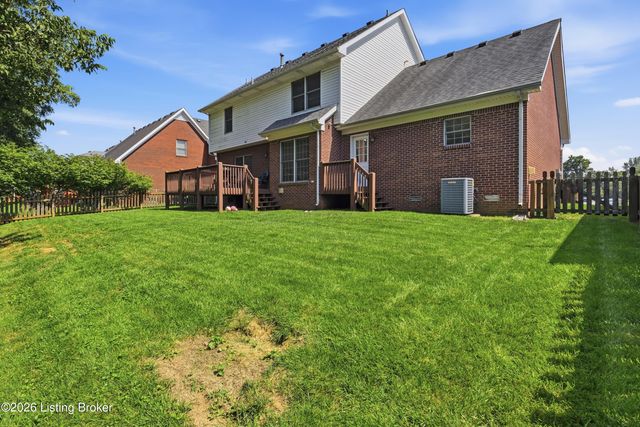 3622 Stonyrun Dr, Louisville, KY 40220