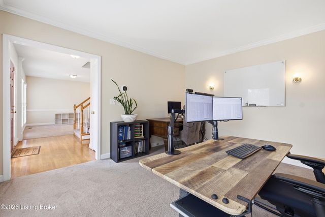 3622 Stonyrun Dr, Louisville, KY 40220
