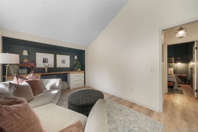 10229 E Peakview Avenue, Englewood, CO 80111