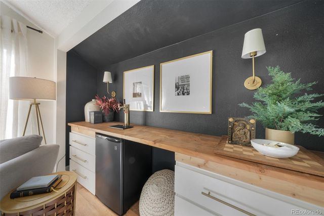 10229 E Peakview Avenue, Englewood, CO 80111