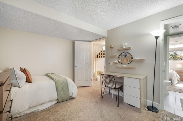 10229 E Peakview Avenue, Englewood, CO 80111